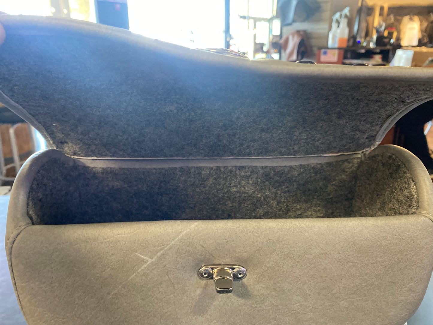 Rocky's Windshield Bag